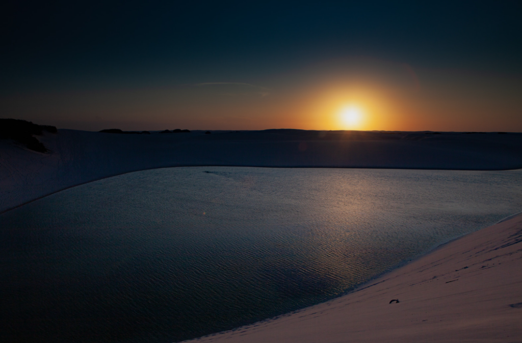 Pôr do sol nos Lençois Maranhenses