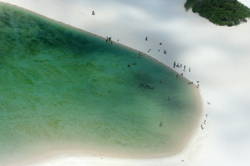Lagoa Azul, espetáculo da natureza nos Lençóis Maranhenses
