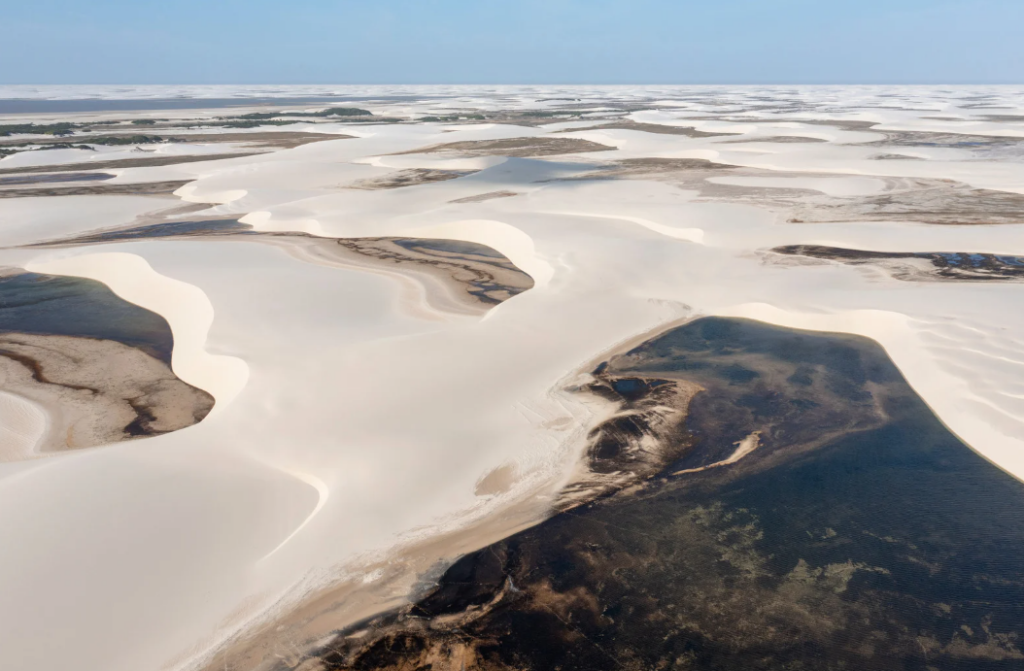 Incrível formação geológica dos Lençóis Maranhenses
